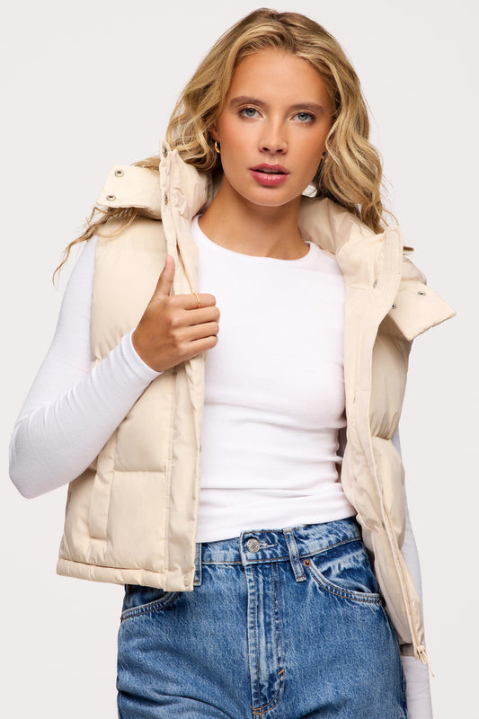 Peak Puffer Vest | Bone