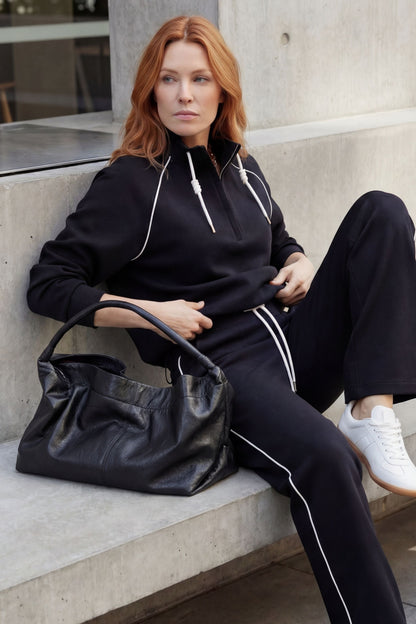 Black Scuba Hamptons Jumper